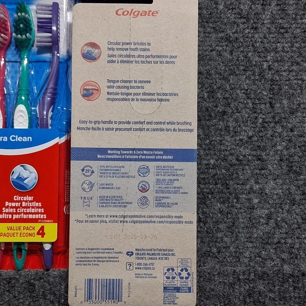 Colgate Extra Clean‎ Toothbrush MEDIUM 2PK x 4Ct (8 total) NEW!